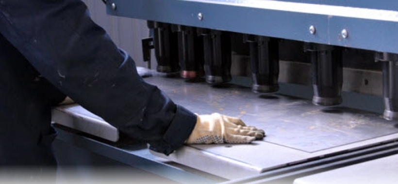 Гильотинная рубка металла&nbsp;