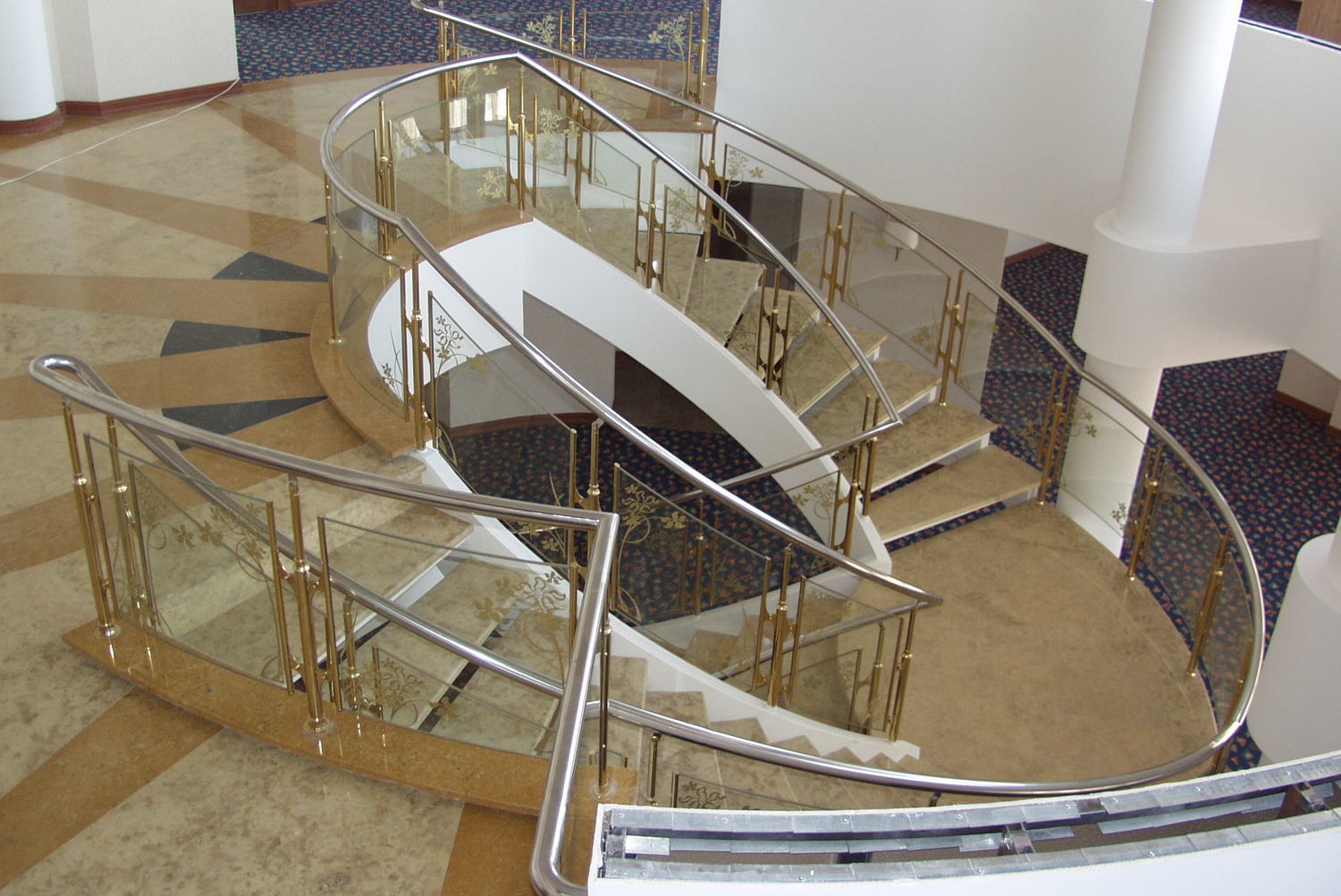 Лестницы и ограждения